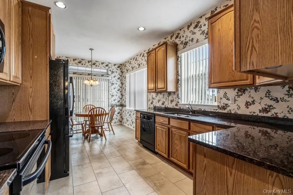 587 Leisure Drive Ridge NY 11961