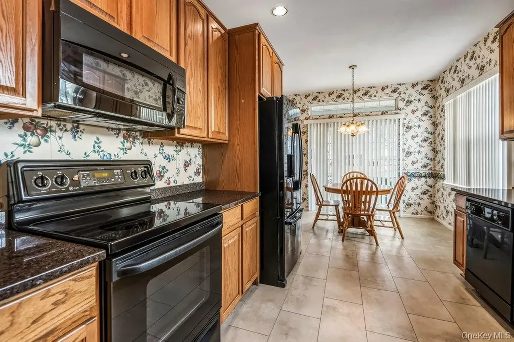 587 Leisure Drive Ridge NY 11961