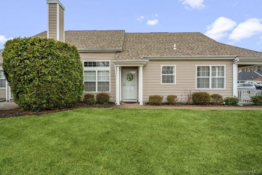 587 Leisure Drive Ridge NY 11961