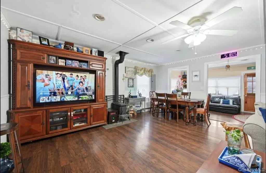 21 Locust Street Riverhead NY 11901