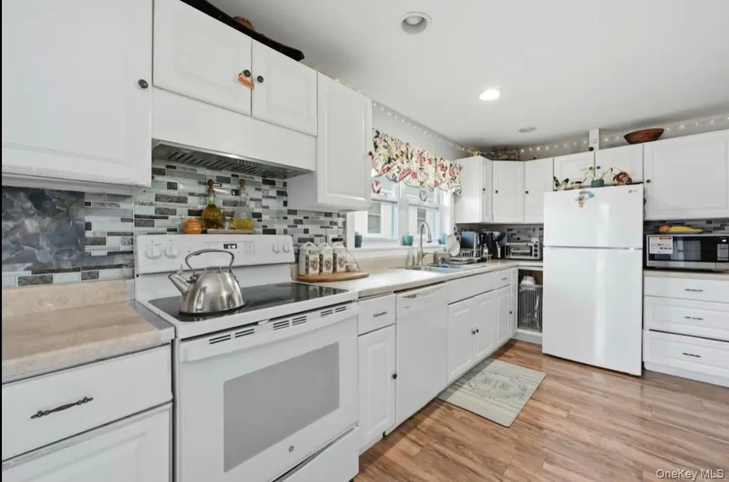 21 Locust Street Riverhead NY 11901