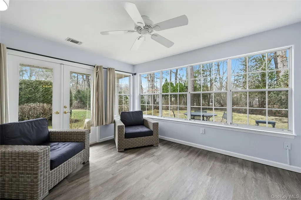 233 Glen Drive Ridge NY 11961