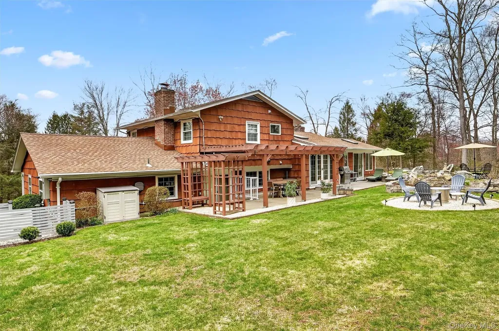 11 Billingsley Trail Goldens Bridge NY 10526