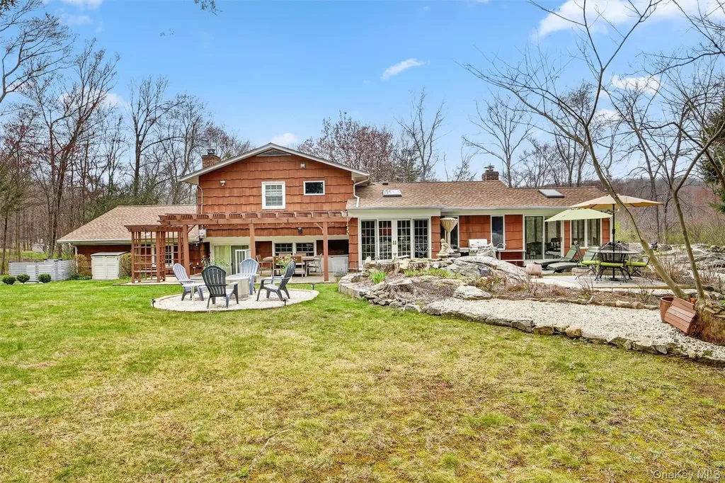 11 Billingsley Trail Goldens Bridge NY 10526