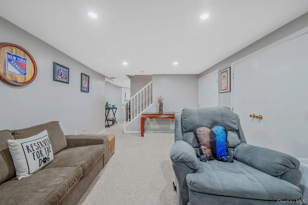 51 Ridge Haven Drive Ridge NY 11961