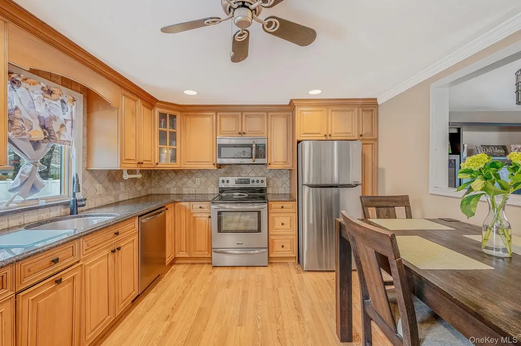 51 Ridge Haven Drive Ridge NY 11961