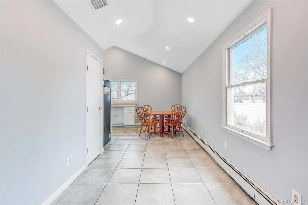 507 Gillette Avenue Bayport NY 11705