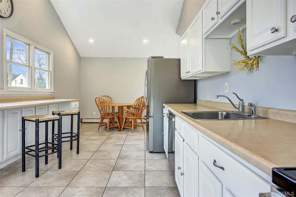 507 Gillette Avenue Bayport NY 11705