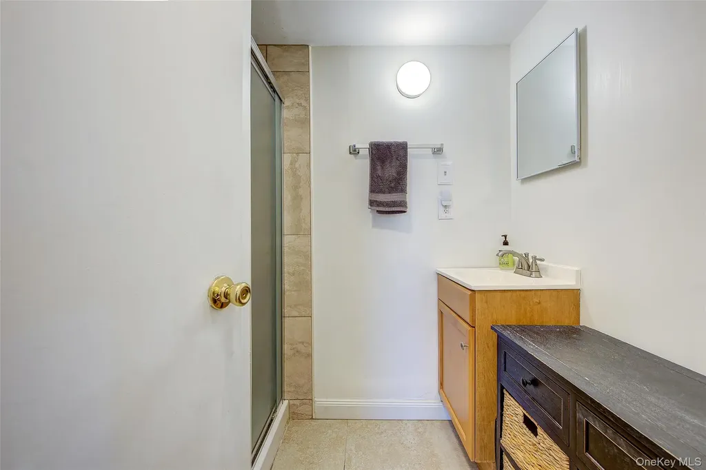507 Gillette Avenue Bayport NY 11705