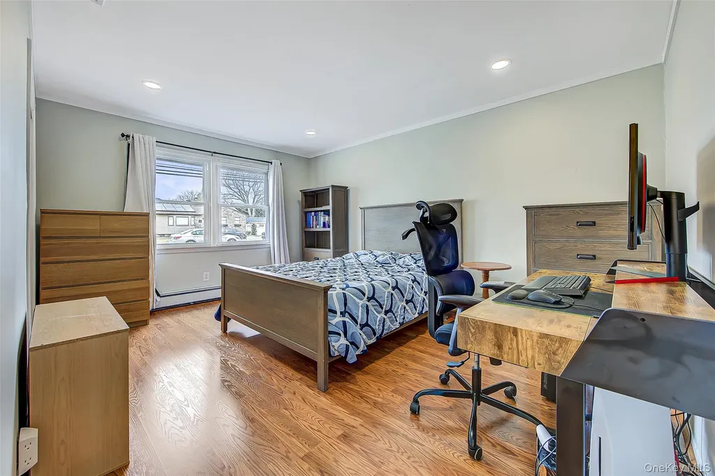 507 Gillette Avenue Bayport NY 11705