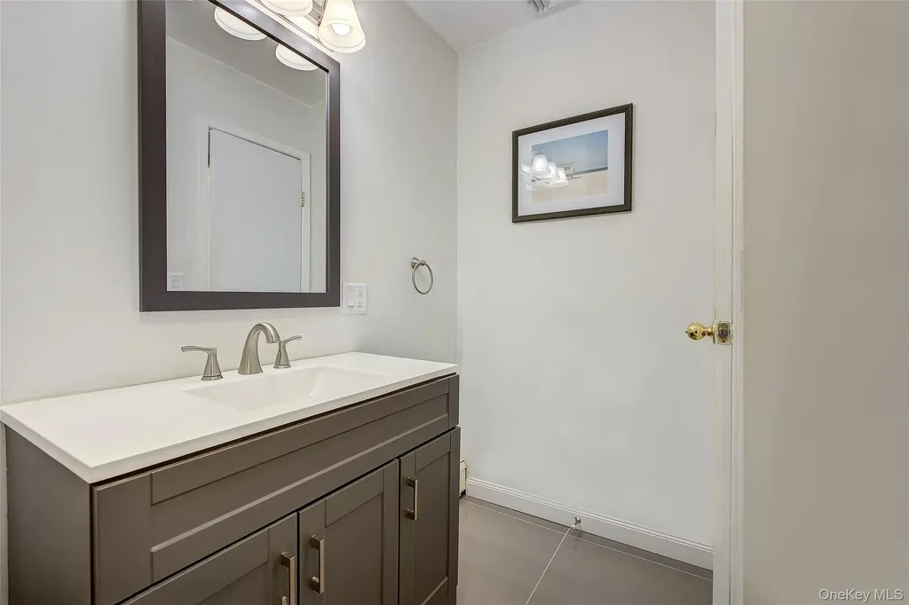 507 Gillette Avenue Bayport NY 11705