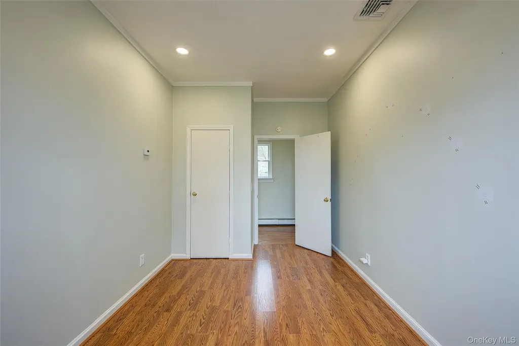 507 Gillette Avenue Bayport NY 11705