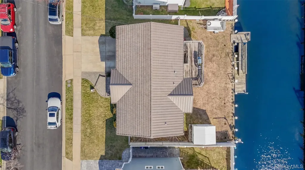 3727 Oceanside Road E Oceanside NY 11572