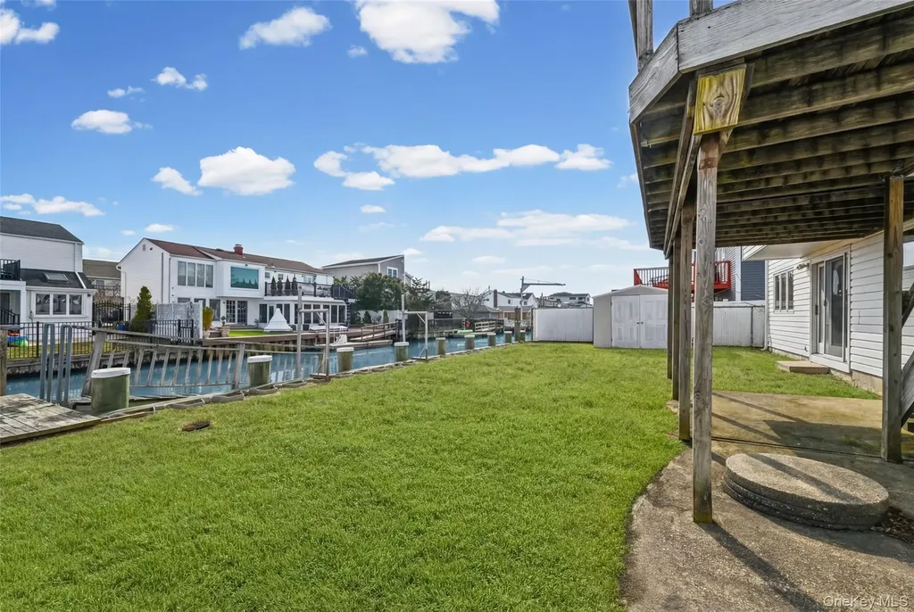 3727 Oceanside Road E Oceanside NY 11572