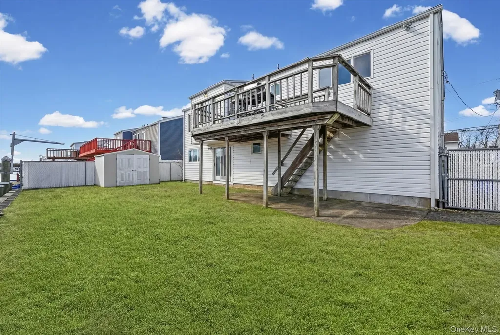 3727 Oceanside Road E Oceanside NY 11572