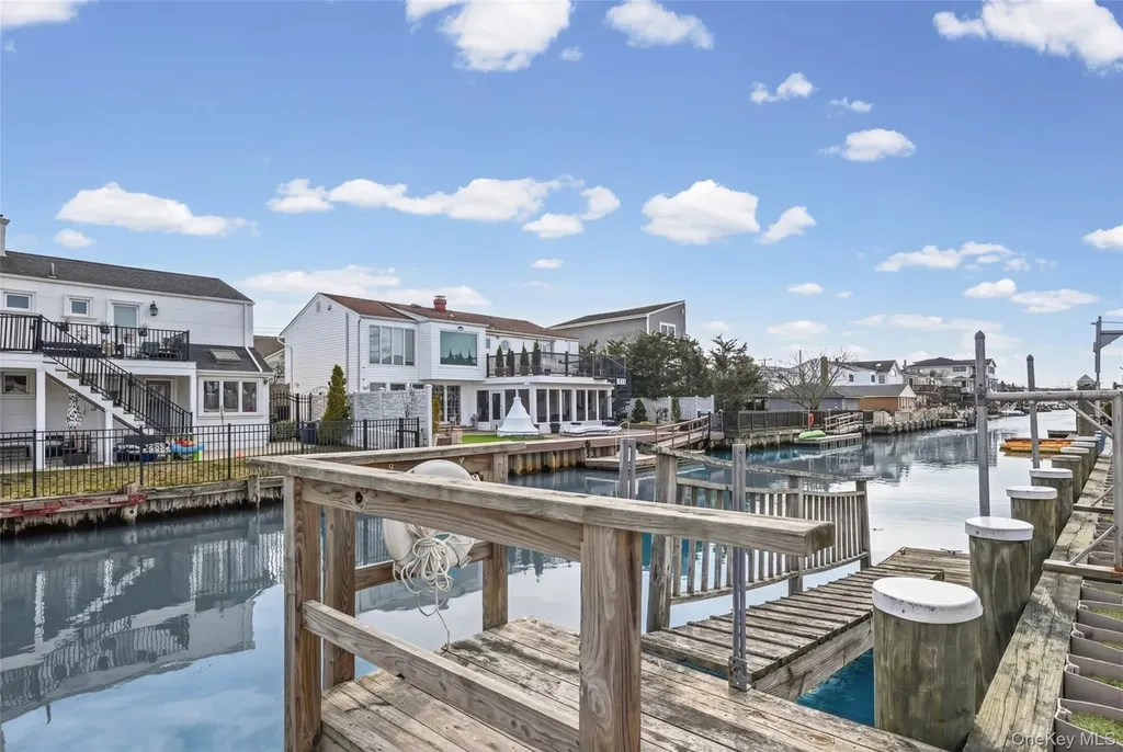 3727 Oceanside Road E Oceanside NY 11572