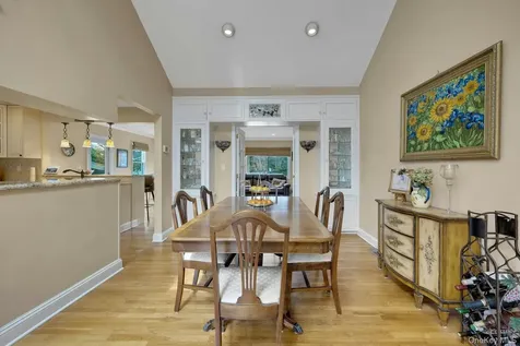 5 Boulder Lane Scarsdale NY 10583