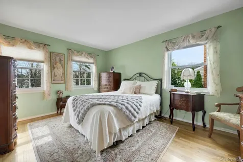 5 Boulder Lane Scarsdale NY 10583