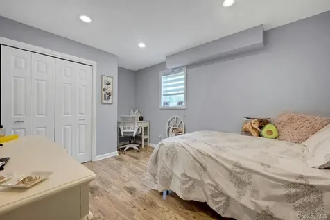 5 Boulder Lane Scarsdale NY 10583
