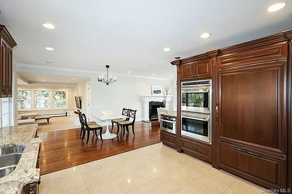 2171 Seneca Drive S Merrick NY 11566