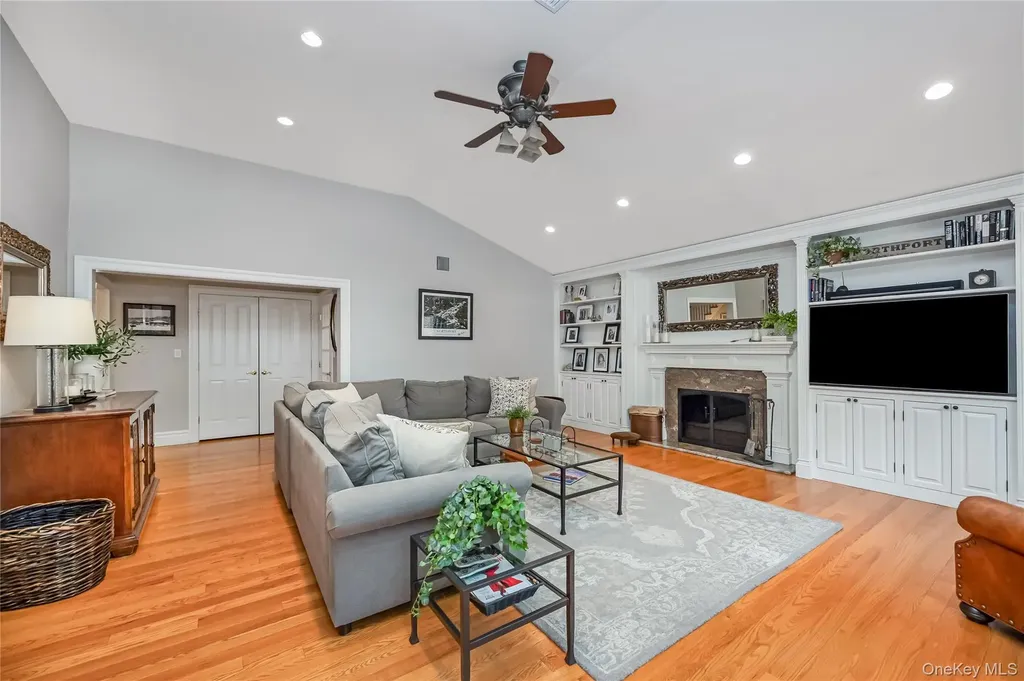 28 Clipper Drive Northport NY 11768