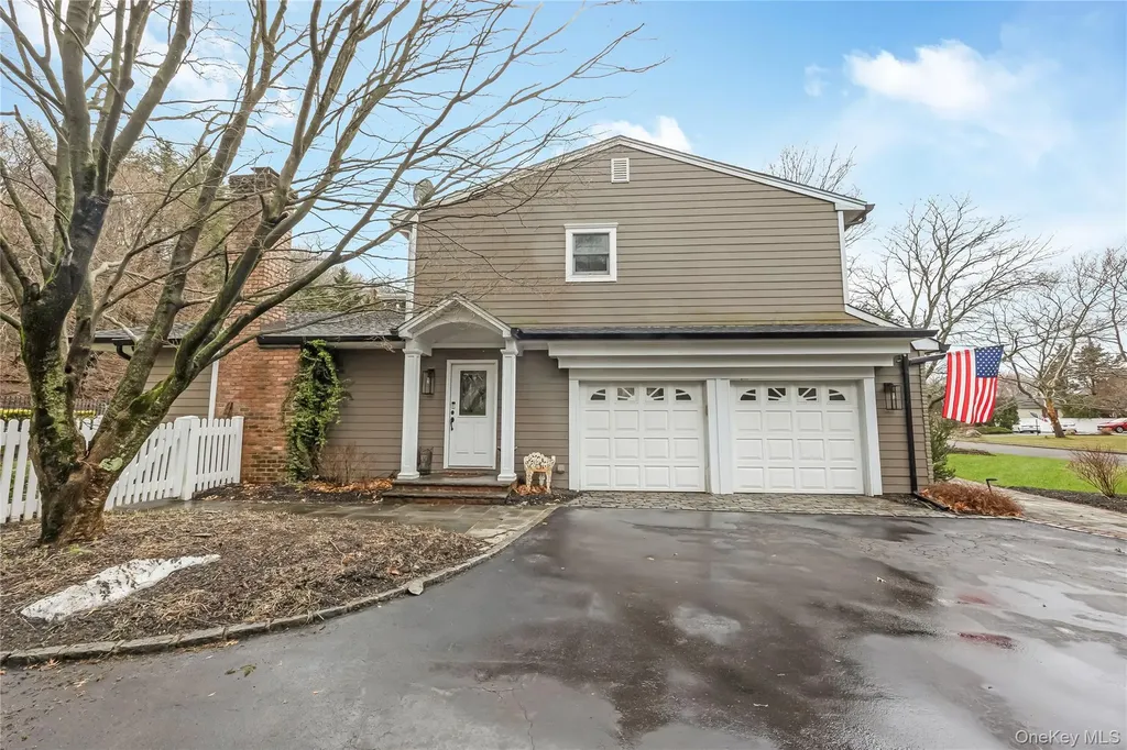 28 Clipper Drive Northport NY 11768