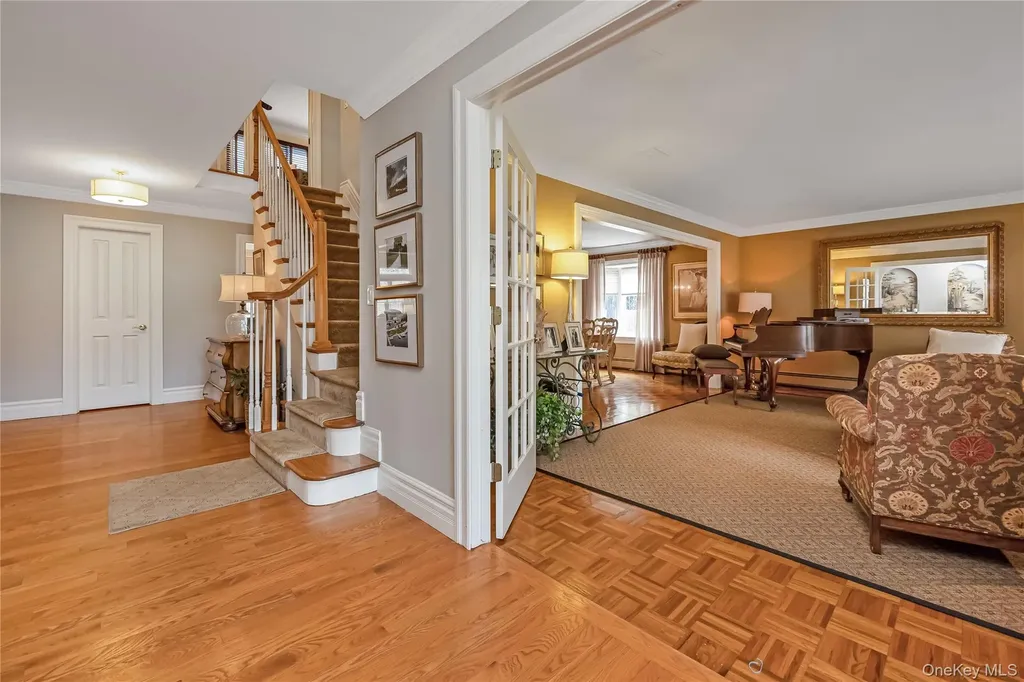28 Clipper Drive Northport NY 11768