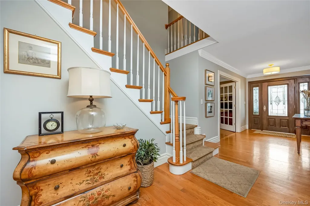 28 Clipper Drive Northport NY 11768