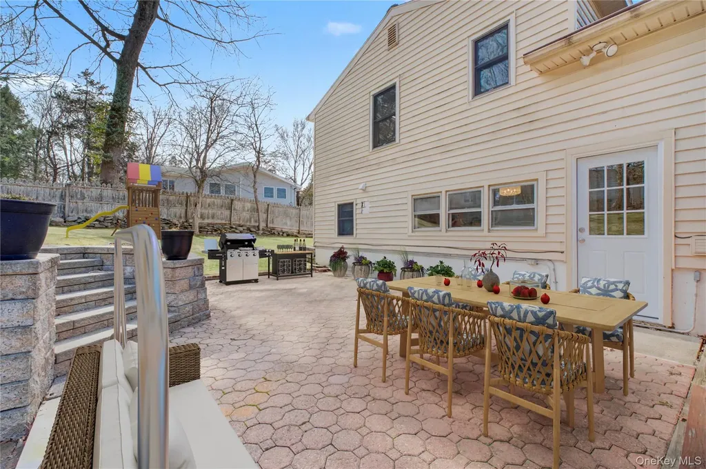 10 Horizon Hill Drive Poughkeepsie NY 12603