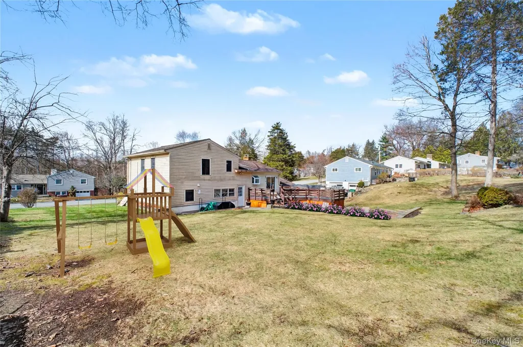 10 Horizon Hill Drive Poughkeepsie NY 12603