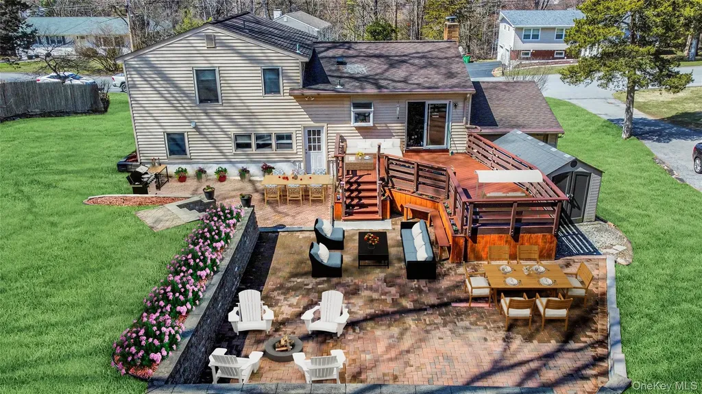 10 Horizon Hill Drive Poughkeepsie NY 12603