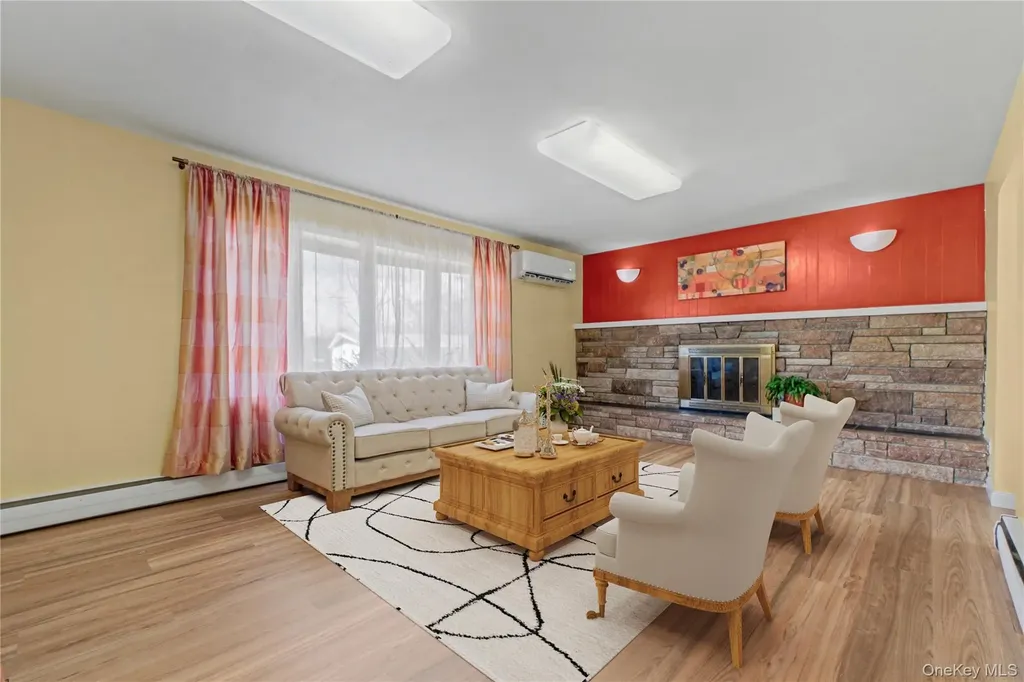 10 Horizon Hill Drive Poughkeepsie NY 12603
