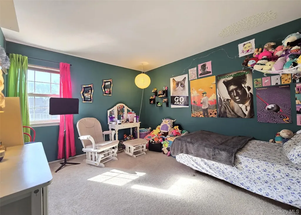 23 Shamrock Lane Centereach NY 11720