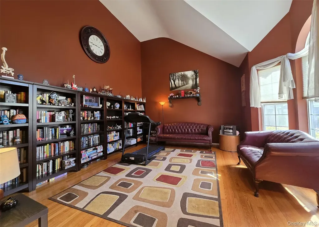 23 Shamrock Lane Centereach NY 11720