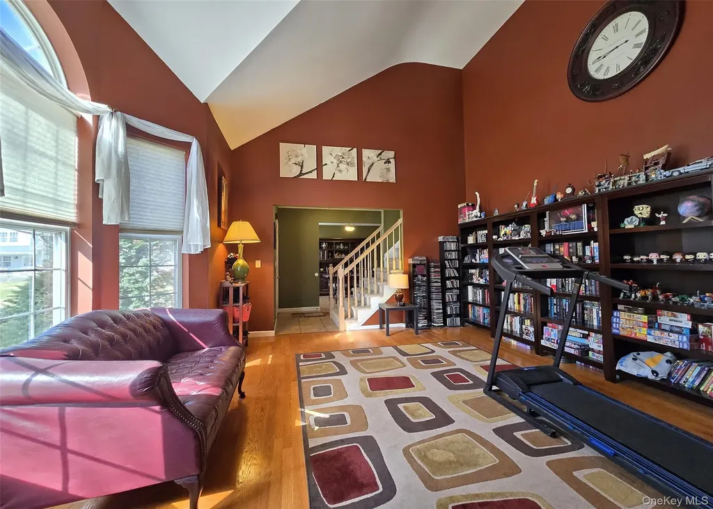 23 Shamrock Lane Centereach NY 11720