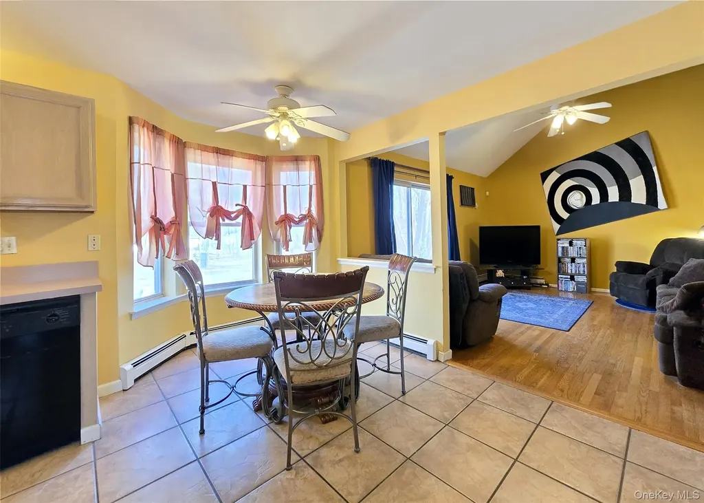 23 Shamrock Lane Centereach NY 11720