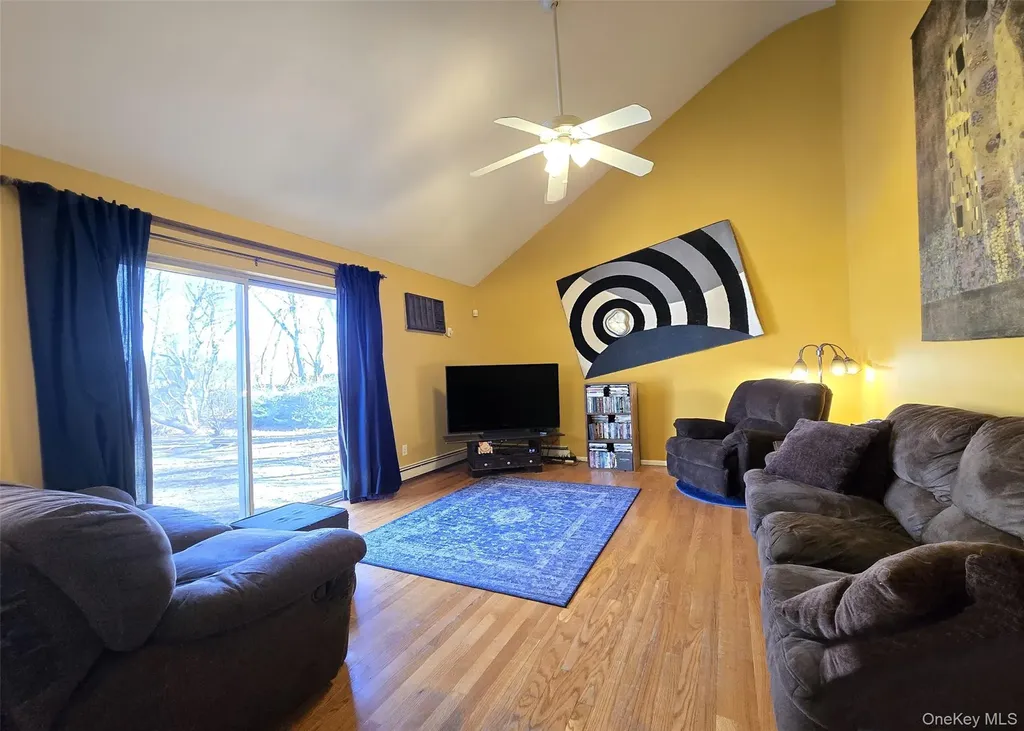 23 Shamrock Lane Centereach NY 11720