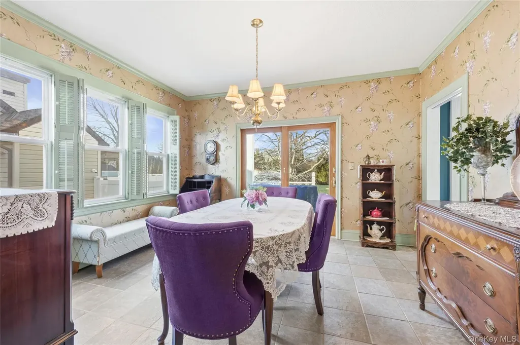 3539 Park Avenue Wantagh NY 11793