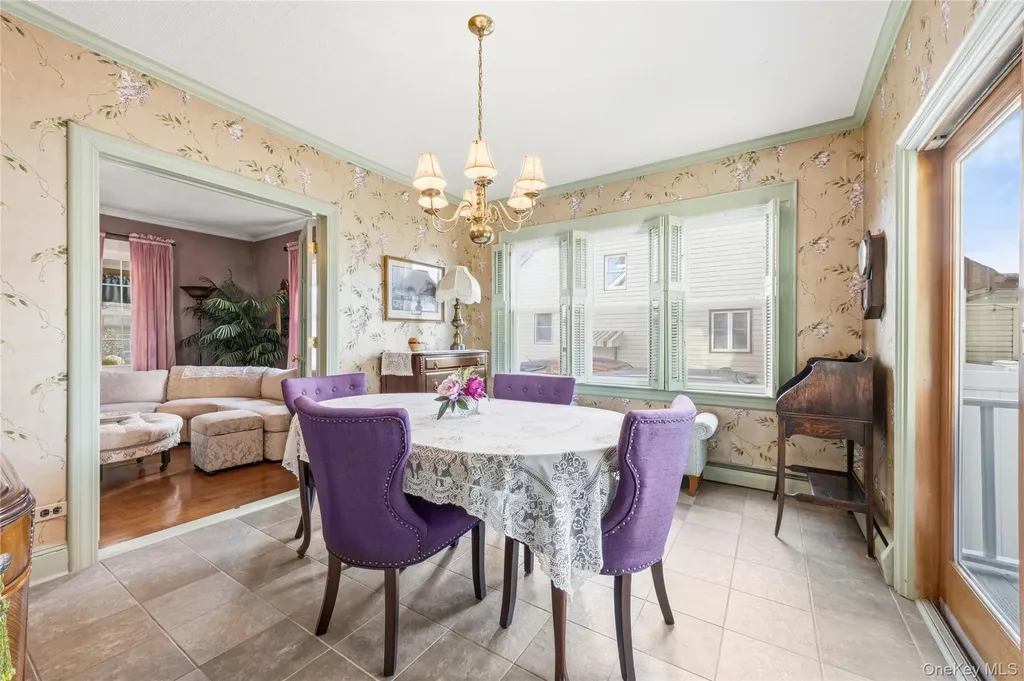 3539 Park Avenue Wantagh NY 11793
