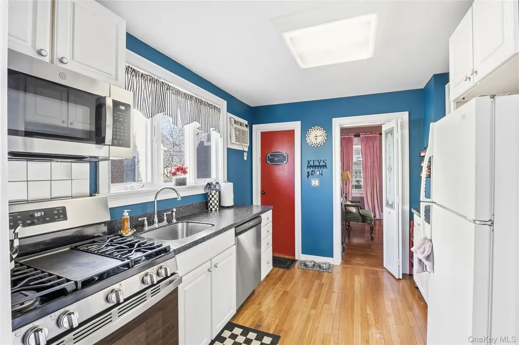 3539 Park Avenue Wantagh NY 11793