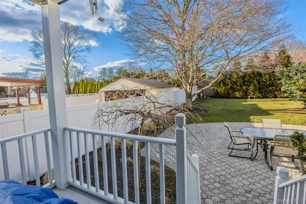 3539 Park Avenue Wantagh NY 11793