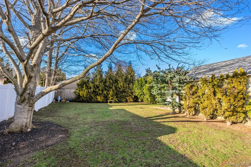 3539 Park Avenue Wantagh NY 11793