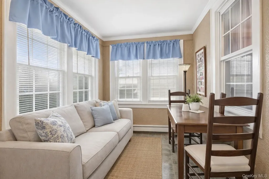 3539 Park Avenue Wantagh NY 11793