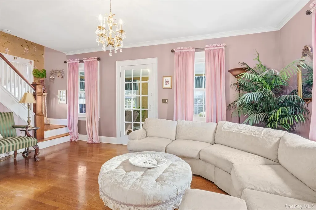 3539 Park Avenue Wantagh NY 11793