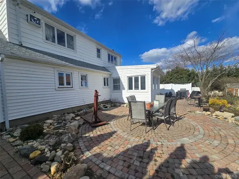 228 Chance Drive Oceanside NY 11572