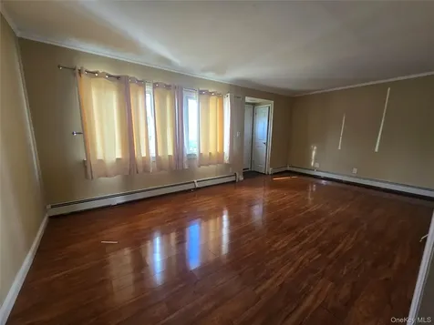 228 Chance Drive Oceanside NY 11572