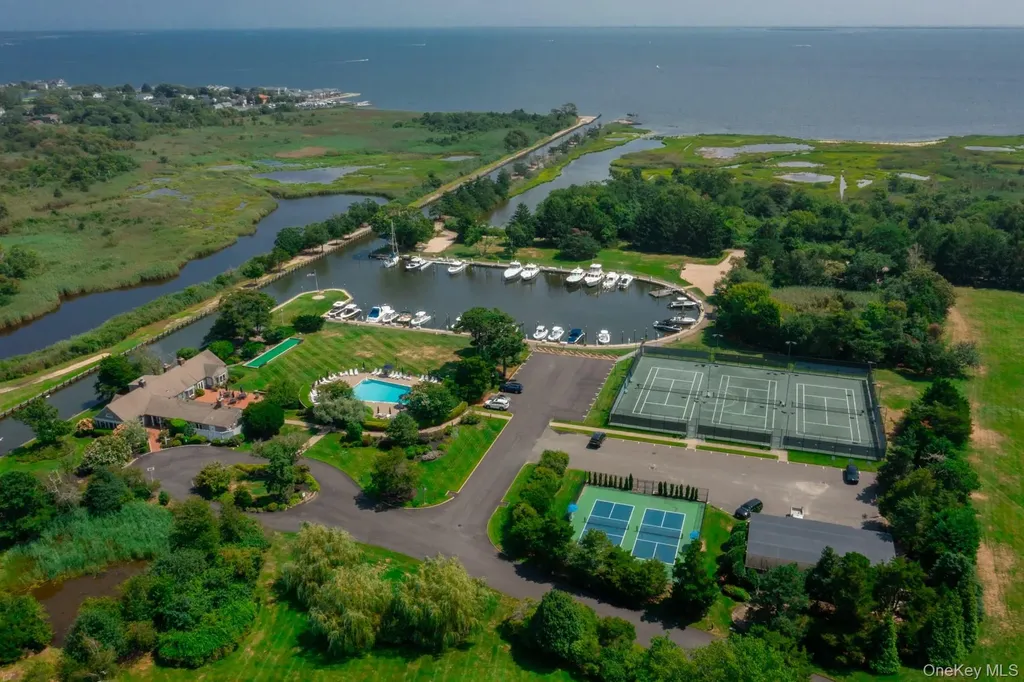 52 Admirals Drive E Bay Shore NY 11706