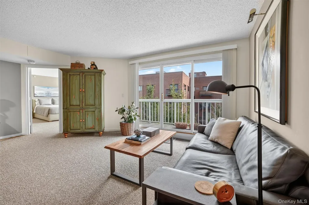 10 Stewart Place White Plains NY 10603