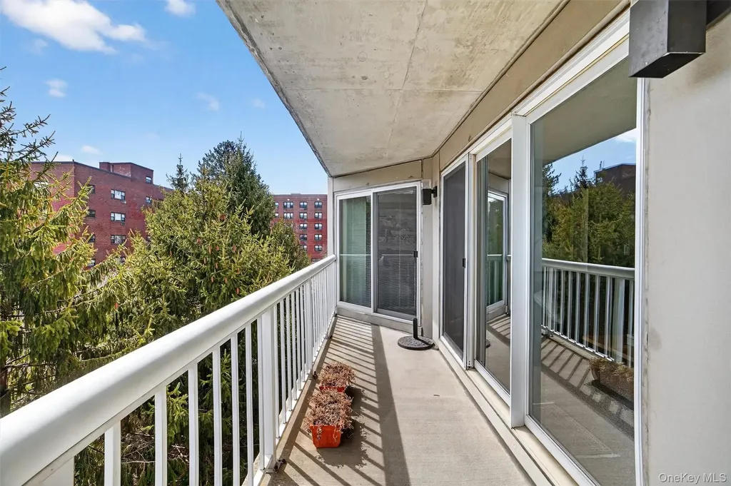 10 Stewart Place White Plains NY 10603