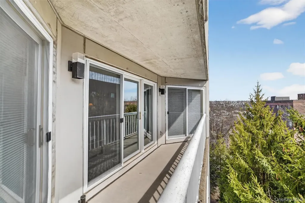 10 Stewart Place White Plains NY 10603